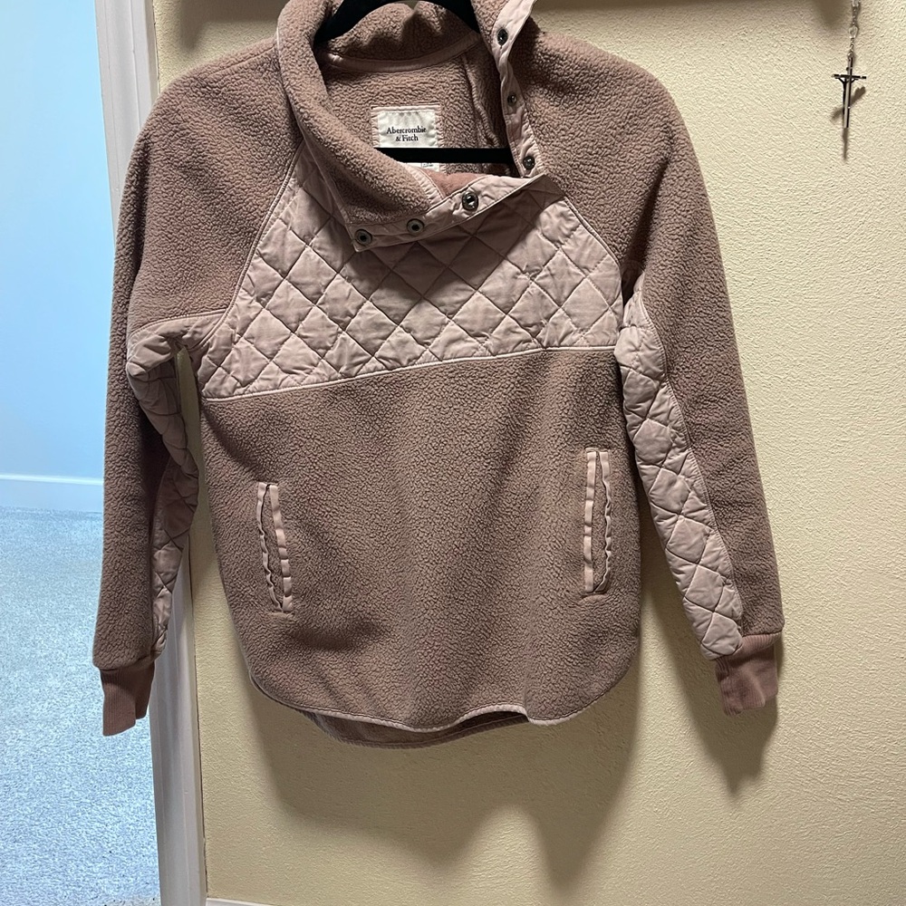 Abercrombie & Fitch Brown Quilted Sweatshirt
